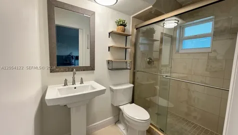 483 N Pine Island Road Plantation FL 33324