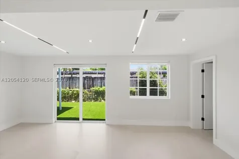 323 NW 104th Terrace Miami FL 33150