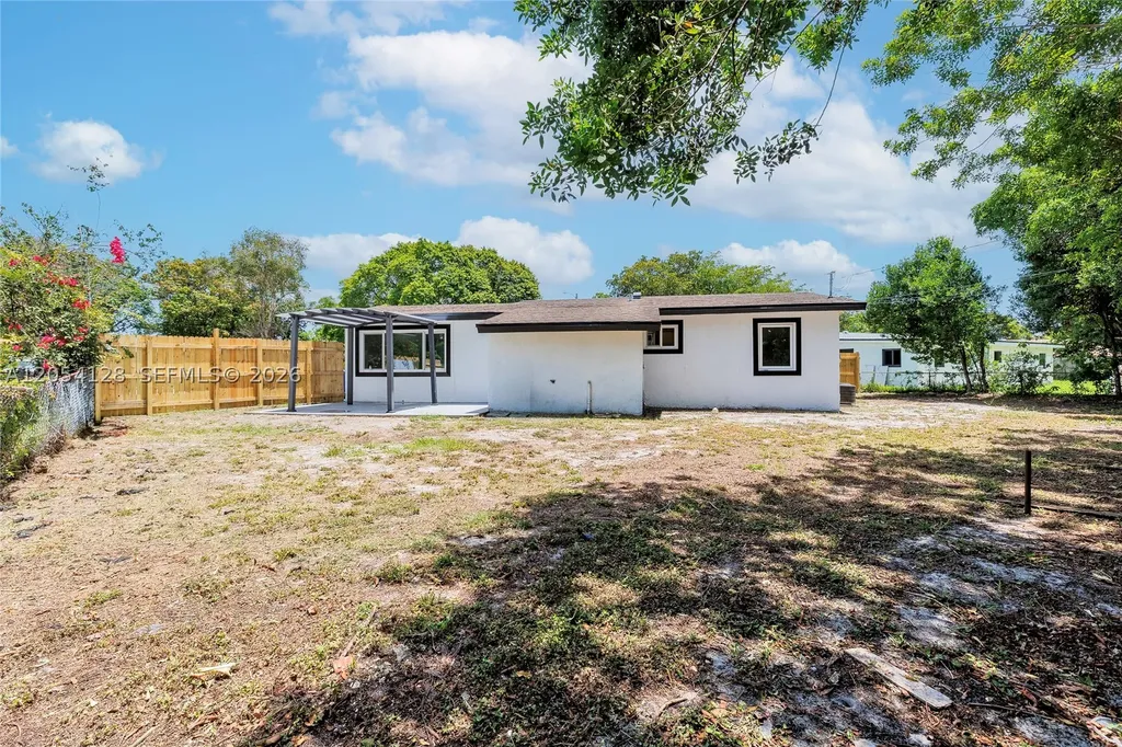 1218 NW 15th Street Fort Lauderdale FL 33311