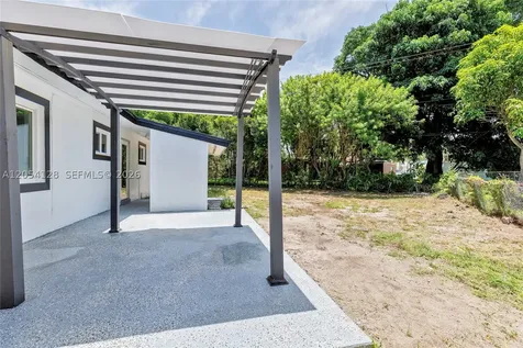 1218 NW 15th Street Fort Lauderdale FL 33311