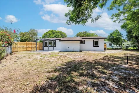 1218 NW 15th Street Fort Lauderdale FL 33311