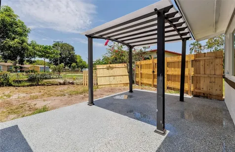 1218 NW 15th Street Fort Lauderdale FL 33311
