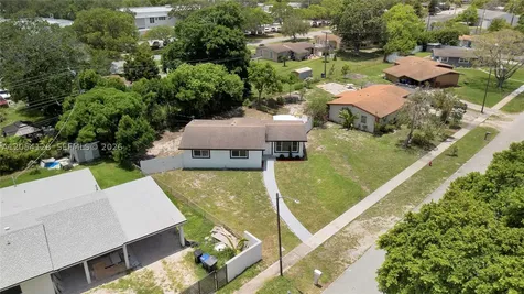 1218 NW 15th Street Fort Lauderdale FL 33311