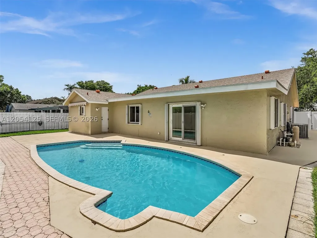 10149 S 21 Street Pembroke Pines FL 33026