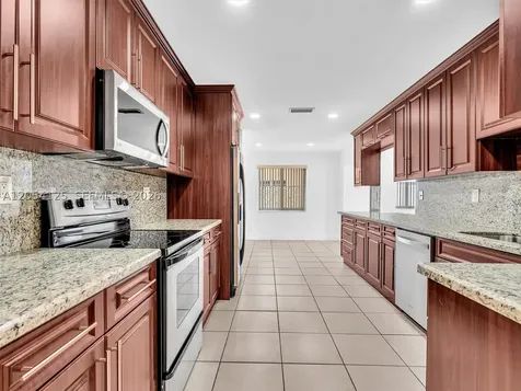 10149 S 21 Street Pembroke Pines FL 33026