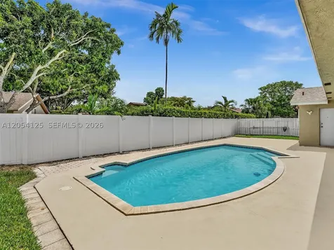 10149 S 21 Street Pembroke Pines FL 33026