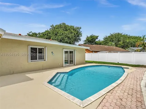10149 S 21 Street Pembroke Pines FL 33026