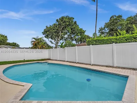 10149 S 21 Street Pembroke Pines FL 33026