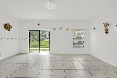 1161 SW 8th Avenue Florida City FL 33034
