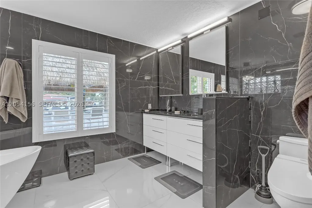 2920 NE 55th Place Fort Lauderdale FL 33308