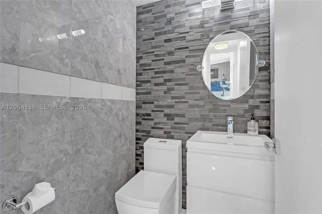 2920 NE 55th Place Fort Lauderdale FL 33308