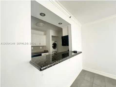 2457 Collins Avenue Miami Beach FL 33140