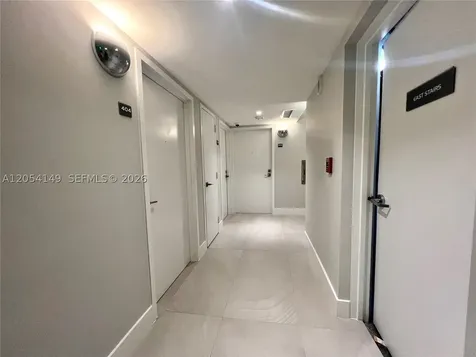 2457 Collins Avenue Miami Beach FL 33140