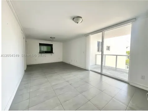 2457 Collins Avenue Miami Beach FL 33140