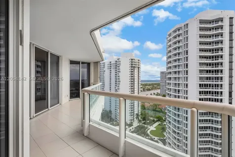 21205 Yacht Club Drive Aventura FL 33180