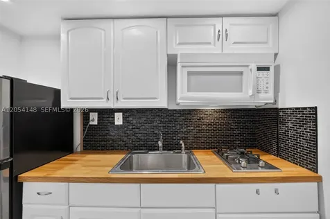 1555 Pennsylvania Avenue Miami Beach FL 33139