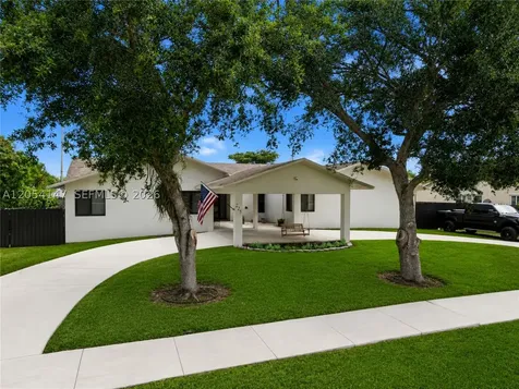 225 NW 21st Street Homestead FL 33030