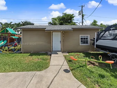 225 NW 21st Street Homestead FL 33030