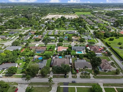 225 NW 21st Street Homestead FL 33030