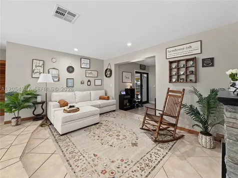 225 NW 21st Street Homestead FL 33030