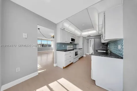 1200 Saint Charles Place Pembroke Pines FL 33026