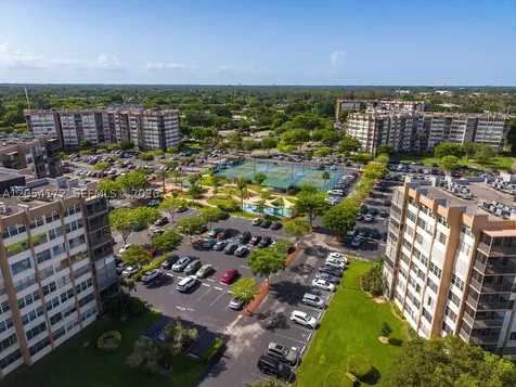 1200 Saint Charles Place Pembroke Pines FL 33026