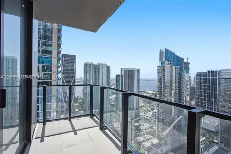 20 NE 11th Street Miami FL 33132