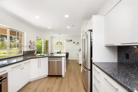 524 Water Point Weston FL 33326