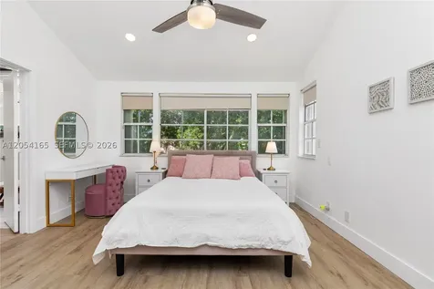 524 Water Point Weston FL 33326