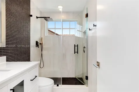 524 Water Point Weston FL 33326