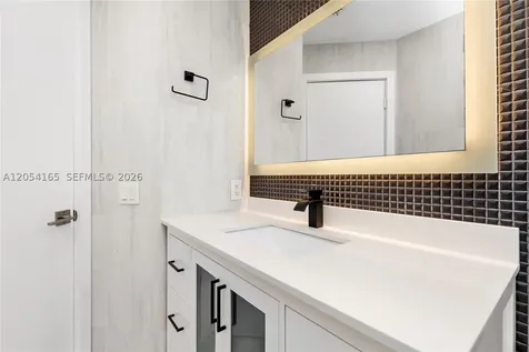 524 Water Point Weston FL 33326