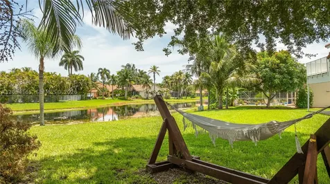 524 Water Point Weston FL 33326
