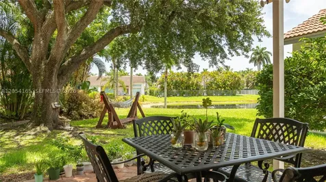 524 Water Point Weston FL 33326