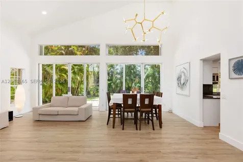 524 Water Point Weston FL 33326