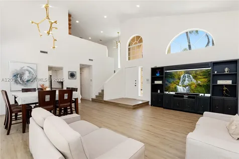 524 Water Point Weston FL 33326