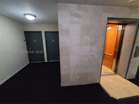 1605 Bay Road Miami Beach FL 33139