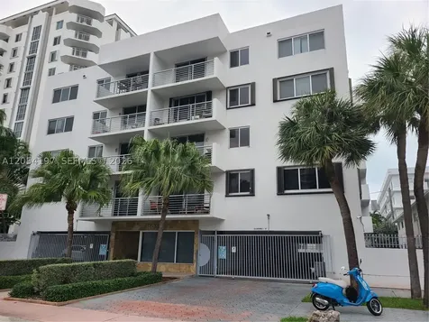 1605 Bay Road Miami Beach FL 33139