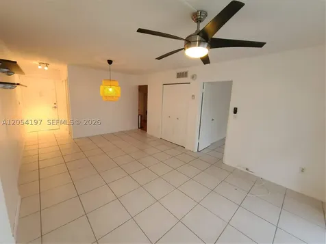 1605 Bay Road Miami Beach FL 33139