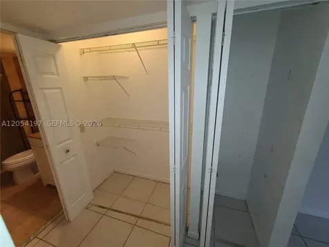 1605 Bay Road Miami Beach FL 33139