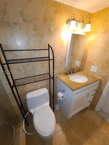 1605 Bay Road Miami Beach FL 33139
