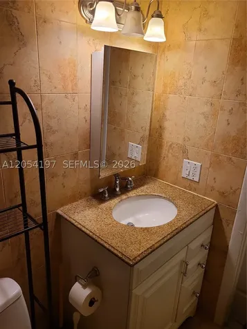 1605 Bay Road Miami Beach FL 33139
