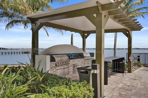 41 SW Seminole Street Stuart FL 34994