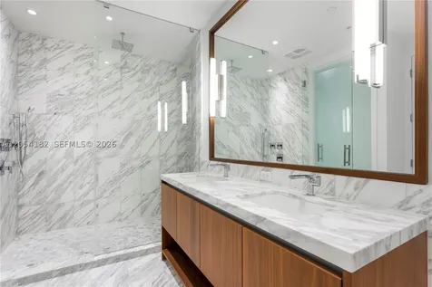 175 SE 25th Road Miami FL 33129