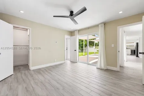 3192 NW 40th Court Lauderdale Lakes FL 33309