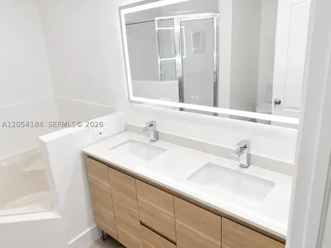 11432 NW 50th Terrace Doral FL 33178