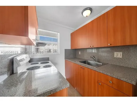 6270 W Flagler Street Miami FL 33144