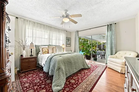 5580 SW 7th Street Plantation FL 33317