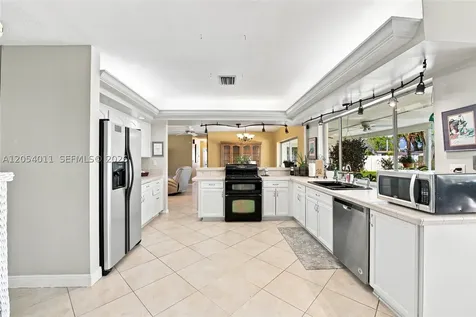 5580 SW 7th Street Plantation FL 33317