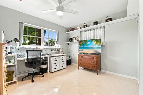 5580 SW 7th Street Plantation FL 33317