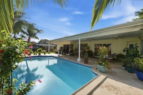 5580 SW 7th Street Plantation FL 33317